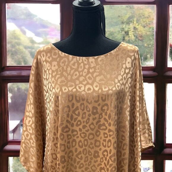 ee:some Gold Womens Muted Leopard Dolman Top Blouse like new!! - Picture 2 of 9